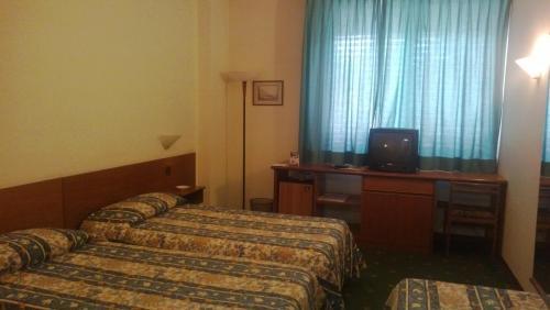 Park Hotel Galileo Reggello Kültér fotó